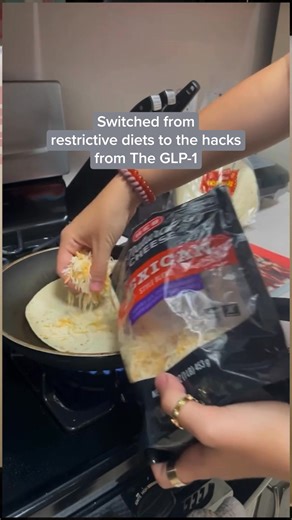 5.2K views · 15 reactions | ✨ Day 1: Less bloating, more ease  Day 3: That food noise? Quieted.  Day 5: Naturally boosting GLP-1 levels 綾 Day 7: Hunger? Finally manageable  Day 15: Clothes fit better—hello, fat reduction  Day 28: Down 12 lbs. GLP-1 powered. No meds. | Beyond Body | Facebook