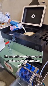 🇮🇹 With TOSCA, producing fresh and juicy mozzarella has never been easier! The machine is 100% automatic. Select the program and let TOSCA handle the rest: it produces up to 70 kg of mozzarella per hour! In just a few minutes, you can make fiordilatte, buffalo mozzarella 🐃, burrata, stracciatella, and analog mozzarella. Reduce waste and produce only the amount of mozzarella you need. Anytime. Anywhere. TOSCA takes up only 4 square meters and is perfect for restaurants, pizzerias, dairies, sup