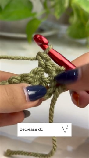 Quick Crochet Tutorial: 2 Essential Basic Stitches for Beginners