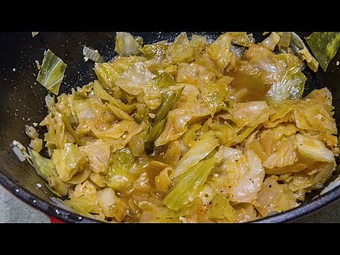 Southern Smothered Cabbage | Southern Fried Cabbage recipe | How to make Smothered Cabbage