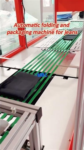 Automatic folding and packaging machine for jeans