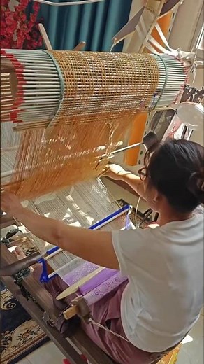 Amazing Backstrap Loom Weaving #amazing #backstrap #backstraploom #weavingloom #weaving #handloom