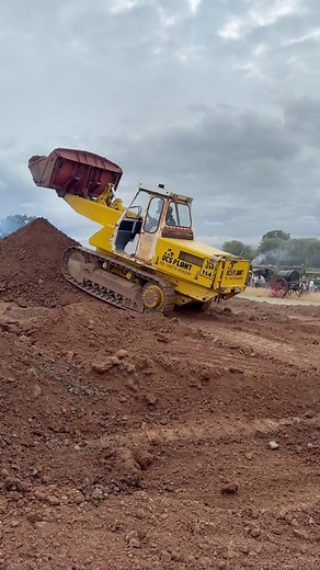 18K views · 339 reactions | The JCB 114 crawler loader, the pioneer of this type of machine, working at Welland Steam fair 2025 | RPA Media | Facebook