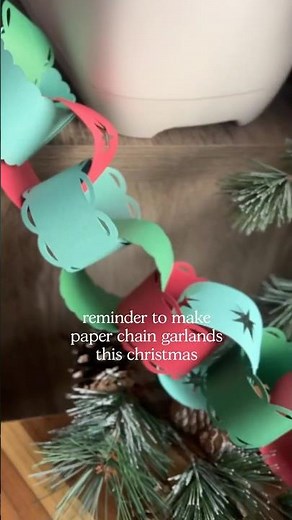 Old School DIY Paper Chain ⛓️🎄