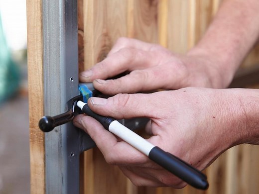 How To Install a Gate Latch  - Bunnings Australia