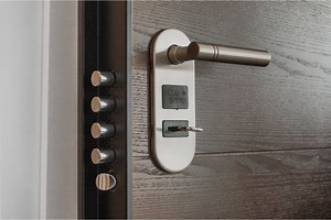 Top 10 Best Locks for Apartment Doors • (2025 Reviews)