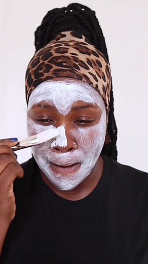 DIY Vaseline and Colgate Toothpaste Face Mask