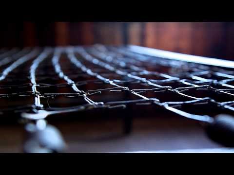 Bed spring squeak SOUND EFFECTS