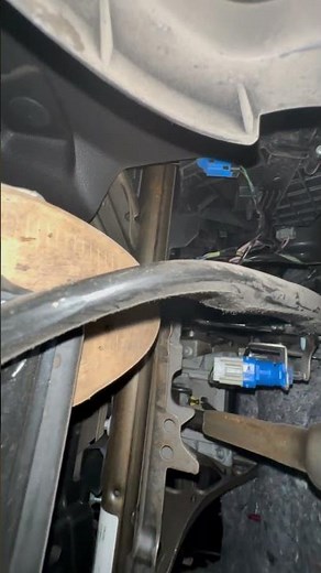 Pedal pumping in high heels behind the pedal #driving #pedalpumping #highheels