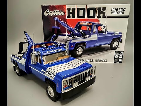 1979 GMC Wrecker Tow Truck Captain Hook Squarebody 1/25 Scale Model Kit Build How To Assemble Paint