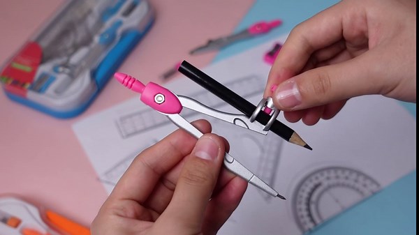 Kisston 14 Packs Compass Protractor Set Math Geometry Kit Sets 10 Pieces Storage Box Geometry Set 10 Pieces Includes Rulers, Protractor, Compass, Eraser, Pencil Sharpener, Lead Refills, Pencil