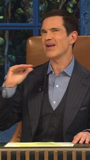 Fun-sized friend: (batteries not included) 🤏 #AITA