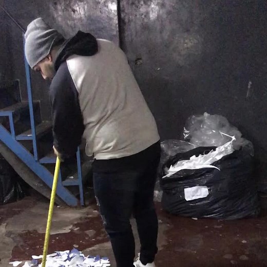 Indoor Cleaning Tips: Effective Broom Techniques