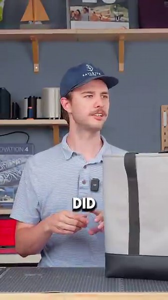 Side Zippers on a Tote Bag? + Free Pattern!