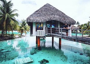 Ultimate Bora Bora Travel Blog Post: Everything You Need To Know About Traveling to Bora Bora - MonaCorona.com | A Millennial-Luxury Travel Blog