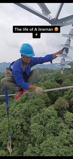 Electrician Fails: Gearbox Explosion and High Voltage Transmission Failure