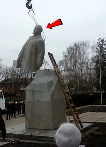 9.8K views · 78 reactions | Loading/unloading struggles are real勞 | Make Meme Hilarious | Facebook