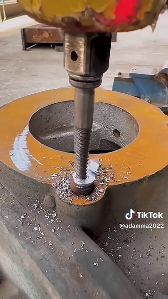 ‏Broken head screw extractor ,tools to share