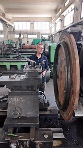 10K views · 1.5K reactions | Setting up a bearing for repair operation ✅️#machining #manualmachinist #manufacturing | مصنع الجندى للصناعات المتطورة-El Gendy for Advanced Industries | Facebook
