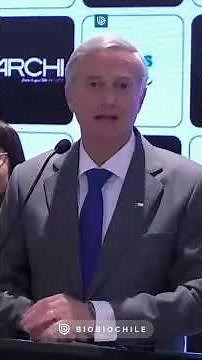 “En base a difamaciones”: José Antonio Kast se defiende de la actitud de Jara en el debate de Archi