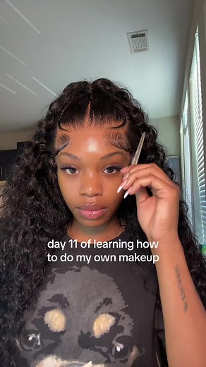 next well be tryingg eyeshadow🤌🏽😍 #fyp @Huda Beauty @Fenty Beauty @Benefit Cosmetics @sephora @elfcosmetics