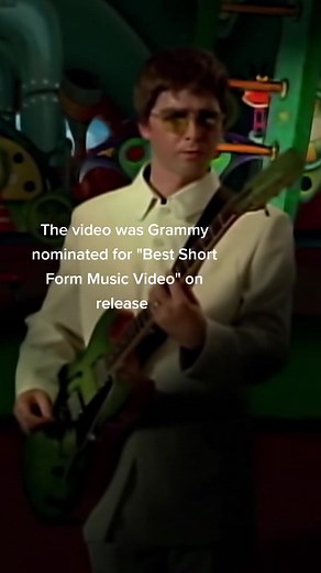 Official HD Video for 'All Around The World' by Oasis