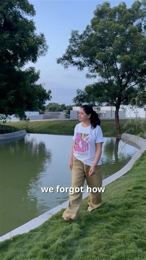 Anjali Agarwal | Sustainable |Travel |wellness on Instagram: "December 21st. 8 PM IST. One million people. One meditation. One moment of global peace. I’m joining the One World One Heart — a historic global meditation event, happening live on YouTube across 100+ countries. It’s free. It’s 20 minutes. And honestly? We all need this. Join me 💜 🔗 hfn.link/meditation @kanhashantivanam @heartfulness #OneWorldOneHeart #MeditateWithDaaji #WorldMeditationDay #Heartfulness"