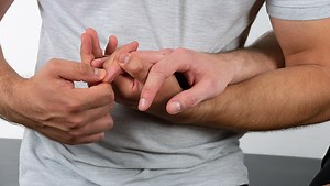 Hoffmann's Sign | Hoffmann Reflex to Assess Upper Motor Neuron Lesions