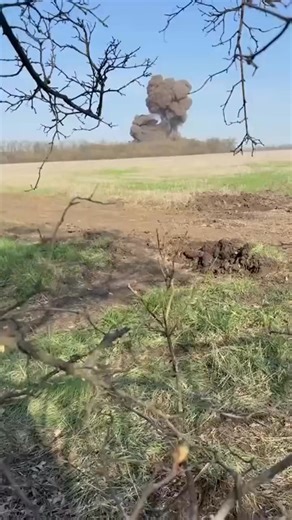 356K views · 4.6K reactions |  The destruction of a Russian Grad MLRS was caught on camera — filmed by a nearby Russian soldier. The strike triggered a massive explosion, scattering debris and destroying the enemy equipment completely. Another clear reminder of how vulnerable Russian forces remain on the battlefield. | Ukraine:News | Facebook