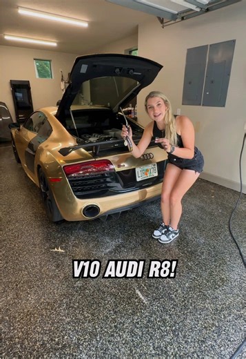 I stole @MooseCraft Audi R8! That V10 sounds so good… #tiktokdrivingcampaign #cartok #audi #r8 #supercar