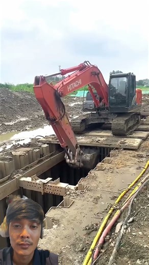HHITACHI on the field #construction #excavator #hitachi