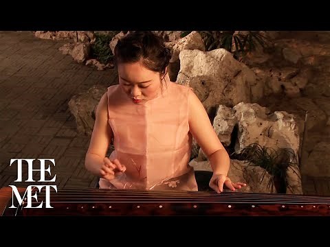 Guqin: “The Moon Over the Mountain Guan,” performed by Jiaoyue Lyu