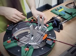 The KhordUino is a DIY badminton racquet stringing machine | Arduino Blog