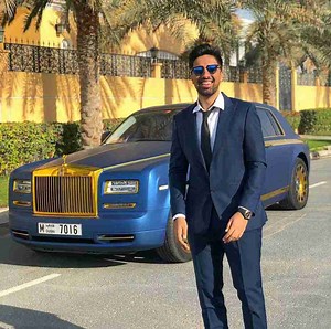 Mo vlogs Wiki, Dad, Net Worth, Sister, Age, Real Name, Girlfriend