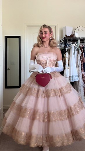A teenager in the 1950s going to Prom #1950s #1950saesthetic #1950sfashion #vintageaesthetic #1950sstyle #vintageclothing #1950spinup #1950spinupgirl #1950spromdress #pricillapresley #1950smakeup #1950shair #oldlove #1950sprom #1950sdress #prom #promdress