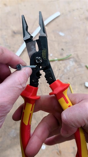 2.7K views · 15 reactions | Take a look at our XP1000 VDE Electricians Pliers in action. Engineered for precision, these 8-in-1 pliers effortlessly cut through wires and screws. ⚡ | Draper Tools | Facebook