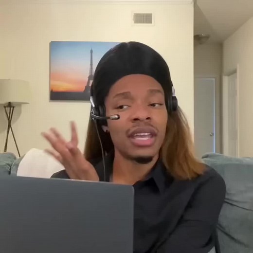 Working as a 911 phone operator