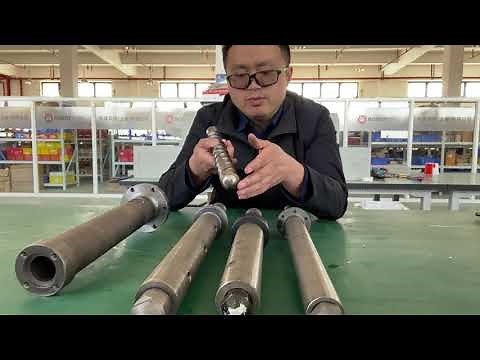 What is the difference between extrusion and injection screw?