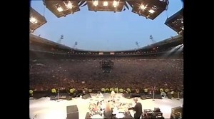 Slash with the finger dance 🎸 | Real Music Nerds