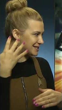 Karl Urban discovers Five Guys 🍔👀