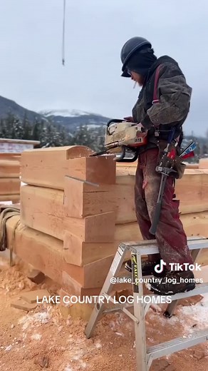 Handcrafted Log Homes Showcase