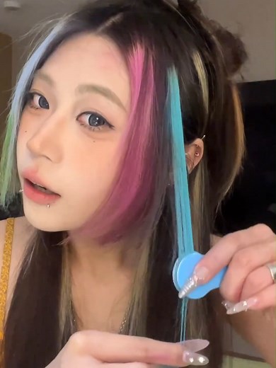 DIY Temporary Hair Chalk: Easy & Fun Hair Color Without Bleaching!