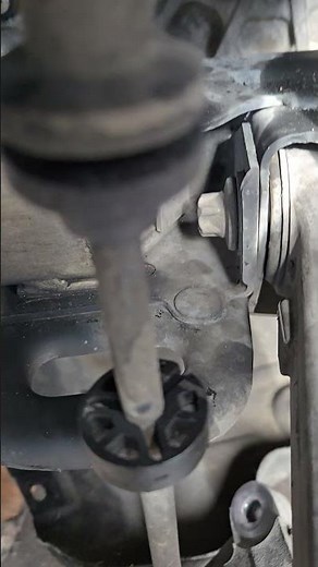 2020 jeep Cherokee lower control arm replacement easy way