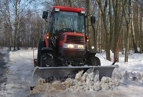 The Best Tractor Snow Plow Solutions | Hilltip