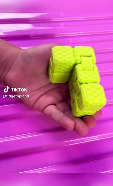 Infinity Fidget Cube: Endless Fun for Everyone
