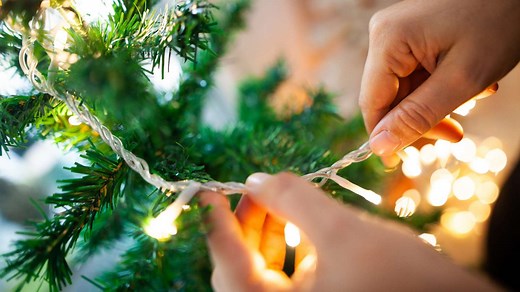 How to Hang Christmas Tree Lights Like a Pro