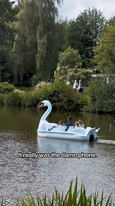 14K views · 22 reactions | 퐇퐞퐭 퐢퐬 퐭퐢퐣퐝 퐨퐦 퐞퐯퐞퐧 퐡퐞퐥퐞퐦퐚퐚퐥 퐥퐨퐬 퐭퐞 퐤퐨퐦퐞퐧 퐯퐚퐧 퐣퐞 퐬퐜퐡퐞퐫퐦 퐞퐧 퐭퐞 퐠퐞퐧퐢퐞퐭퐞퐧 퐯퐚퐧 퐝퐞 퐞퐜퐡퐭퐞 퐰퐞퐫퐞퐥퐝 퐨퐦 퐣퐞 퐡퐞퐞퐧  Een wandeling door het bos, een fietstocht langs het water of gewoon samen geniet van de frisse lucht..  Hoe kom jij tot rust na een lange dag? | Center Parcs Nederland | Facebook