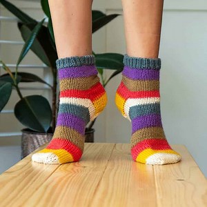 Free Simple Knit Beginner Sock Pattern for Cozy Toes