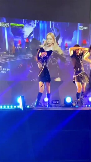 GOT the beat 'Step Back' 🌟Winter #got #stepback #girlsontop #gotthebeat #twinkle #早稲田大学 #韓国アイドル #カバーダンス #kpopcover #kpop #完コピ至上主義 #kpopダンス