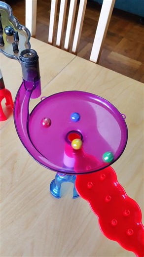 Choisis ta bille dans cette nouvelle vidéo de course de billes ! Quel bille va gagné sur ce parcours de billes ? #marble #marbles #marblerace #marblerun #marbleracing #coursedebilles #bille #course #asmrsounds #ASMR #pourtoi | Marble Race